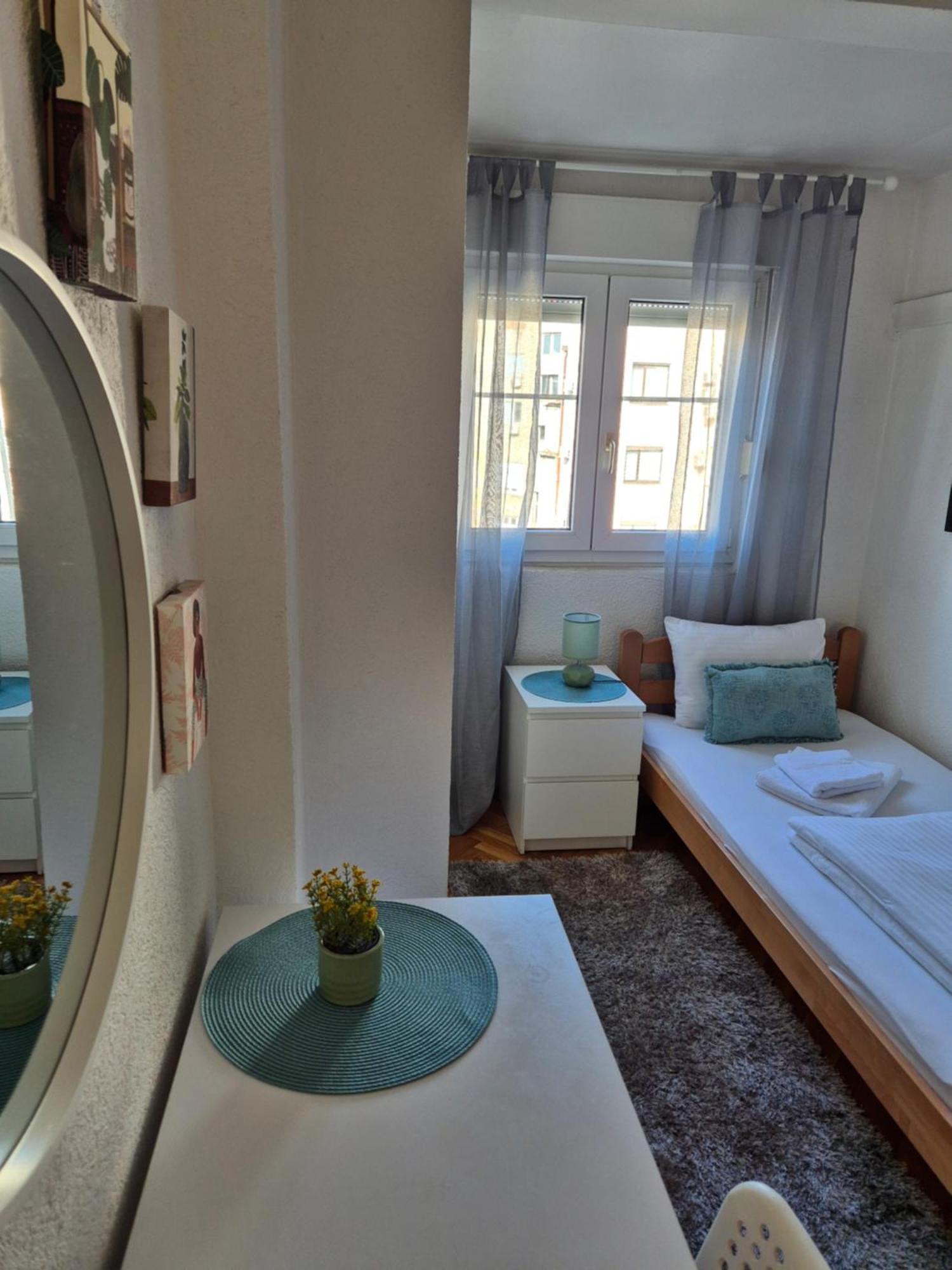 Apartment Sweet House Parlament